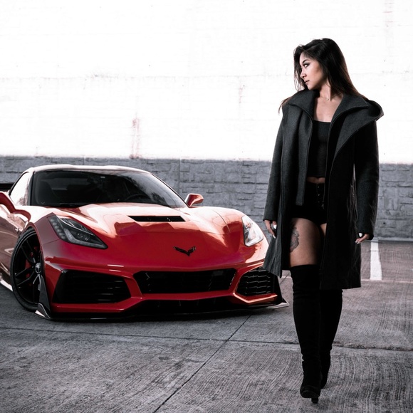 Meet your Posher, Steph - Picture 1 of 4